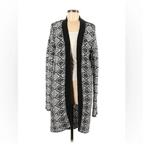Workshop Andrea Jovine Black and White Knit Cardigan  - Size M - Picture 1 of 7